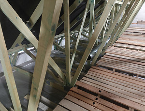 Zateplení stropu novostavby rodinného domu pomocí foukané izolace